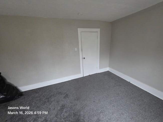 Photo - 2 bed 1 bath available