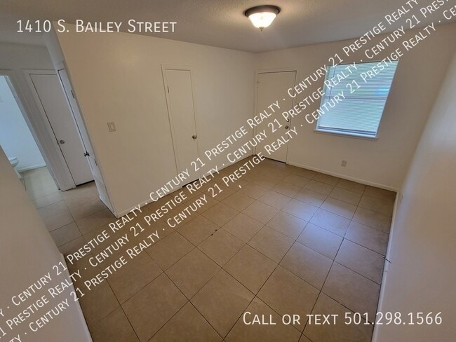 Photo - 1410 S Bailey St