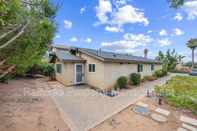 Building Photo - 1388 Hygeia Ave Rental