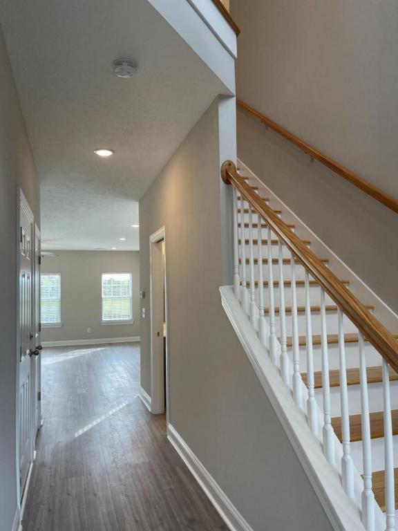 Photo - 302 71st Ave N