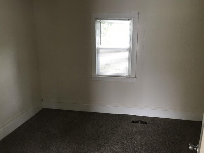 Photo - 501 Wilson Ave Unit A