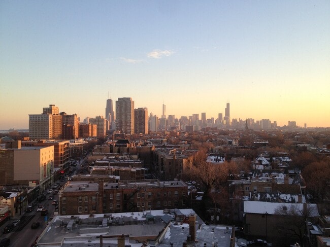 Building Photo - 444 W Fullerton Pkwy