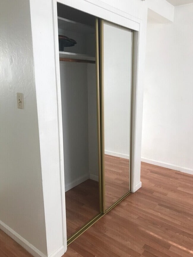 Photo - 2140 California St Unidad 7