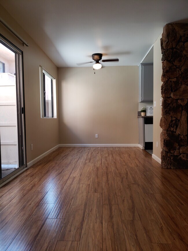 Photo - 14157 Vanowen St Unit 101