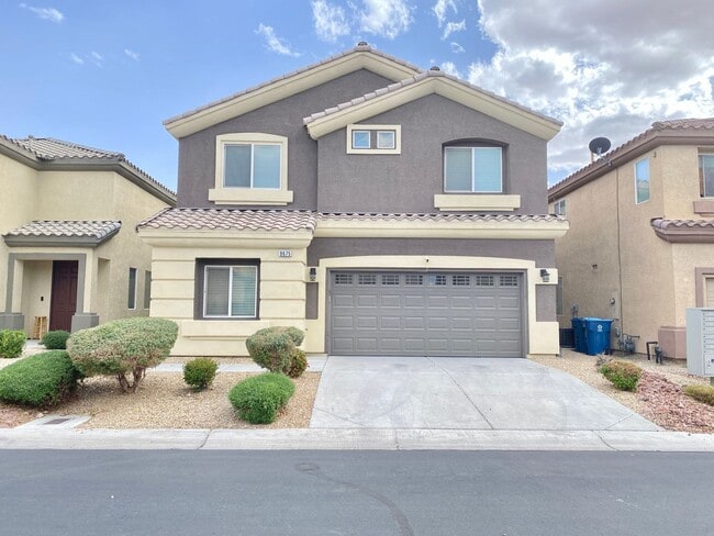 Building Photo - Wonderful two-story single-family house