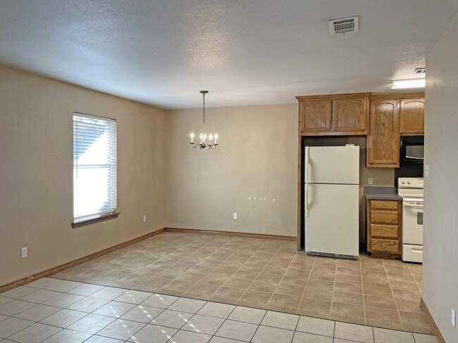 Photo - 3120 Conveyor Dr