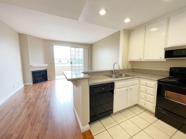 Available 1Bd/1Ba