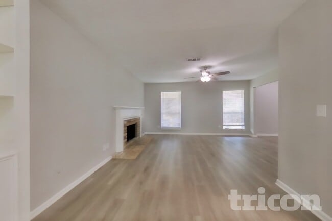 2610 Townhall Ln