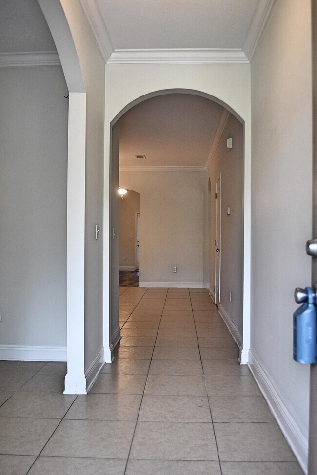 Photo - 103 Lagrange Landing