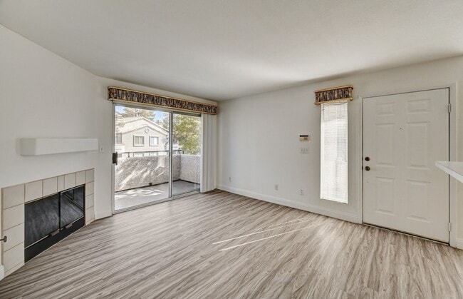 Photo - Great 2 bedroom 2 bathroom upstairs condo!