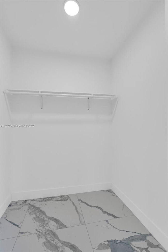 Photo - 11870 SW 220th St