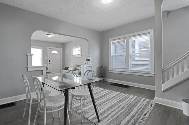 Photo - 1125 Wilson Ave