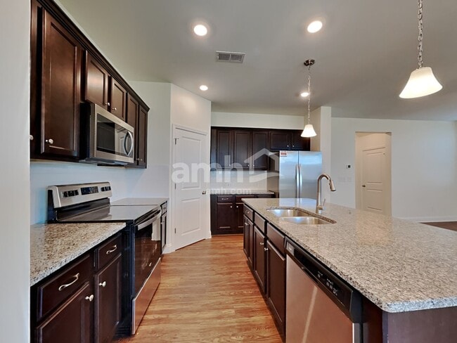 Photo - 112 Twin River Dr