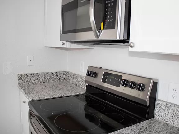 Photo - 7210 N Manhattan Ave Unit 621