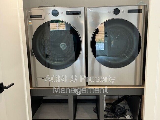 Photo - 9423 36th Ave SW