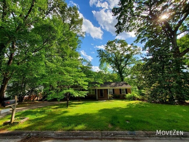 Photo - 812 Autumn Ct