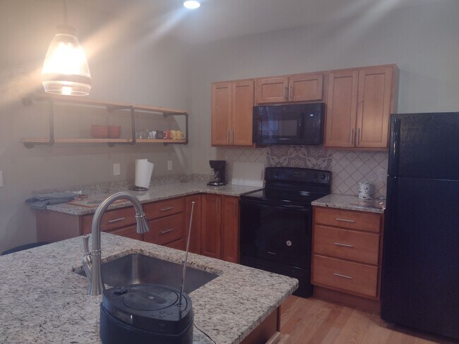 Photo - 49 S Main St Unit Cozy 2 Bedroom