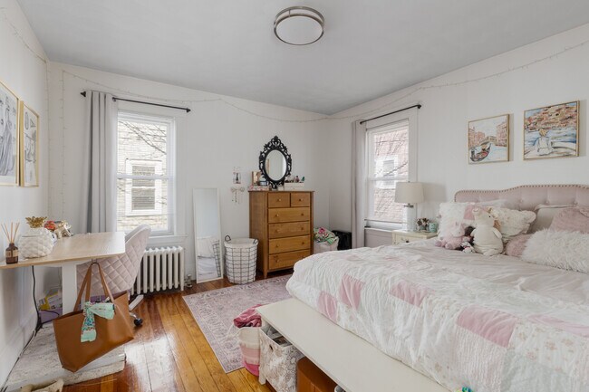 Photo - 95 Beacon St Unit 3