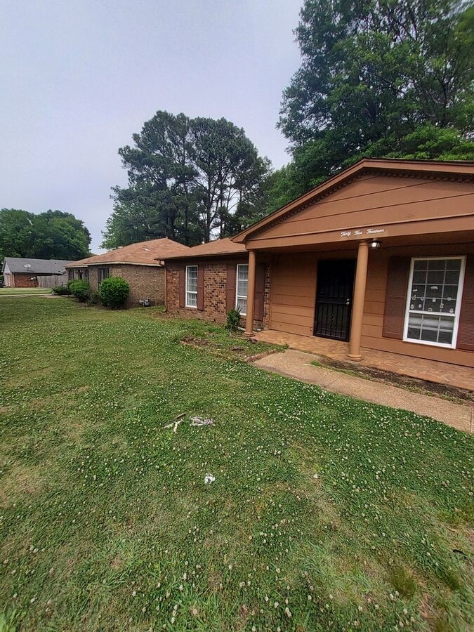 Photo - 3514 Clearbrook St