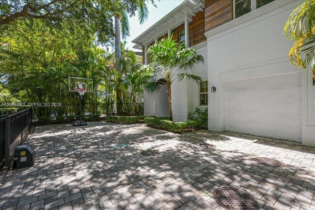 Photo - 4734 Sunset Dr