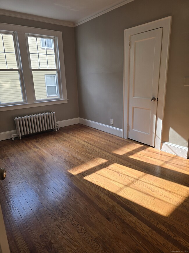 Photo - 102 Thomaston St