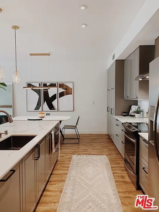Photo - 5139 Balboa Blvd Unit 204