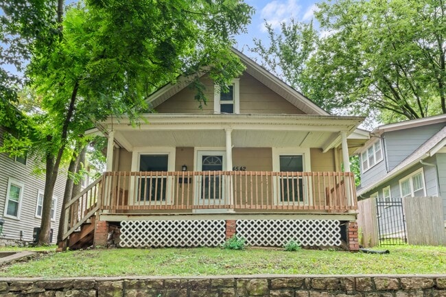 Photo - Coming Soon!! Charming 2-Bedroom Home!