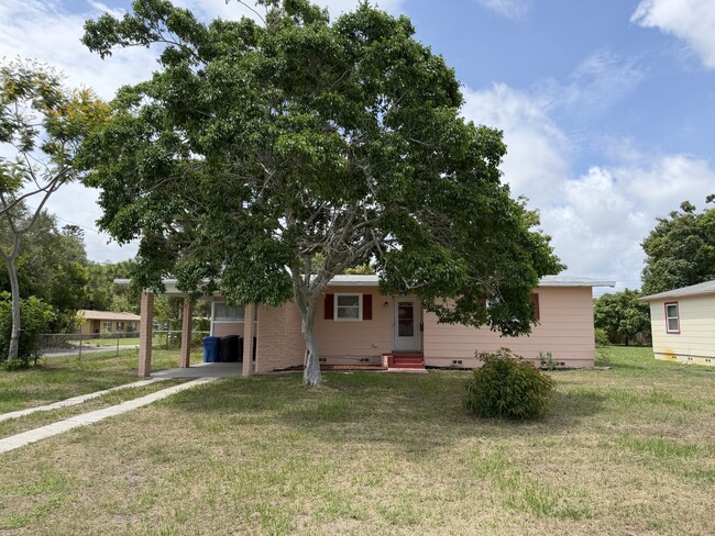 Photo - 2 Bed/1 Bath