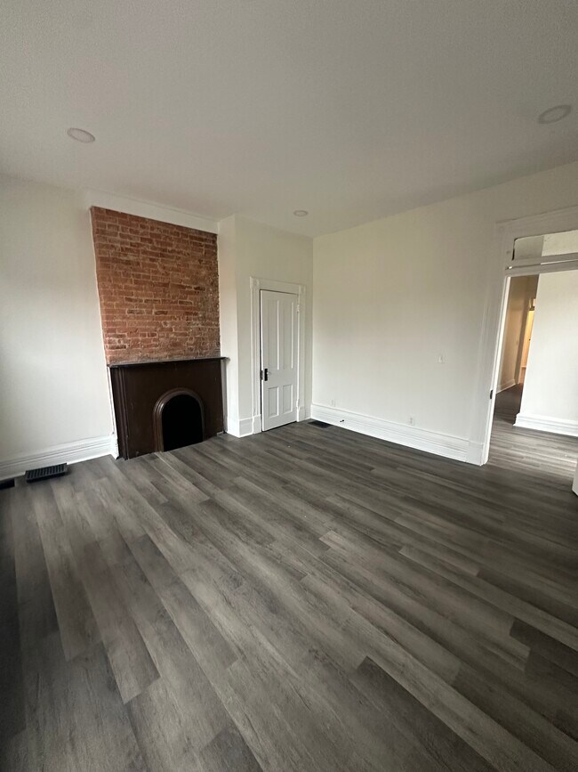 Photo - 81 Warren St Unit 2