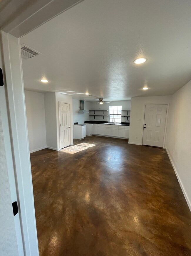 Photo - 410 Sugar Haven