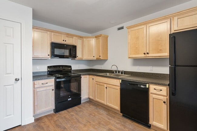 Photo - 24 Jersey Way Unit 102