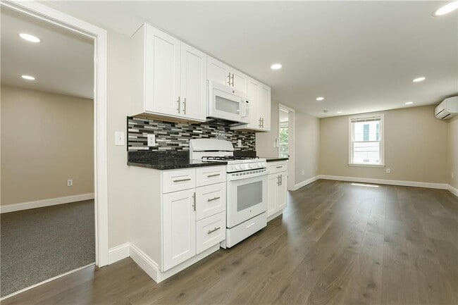 71 St Elizabeth St Unit 2