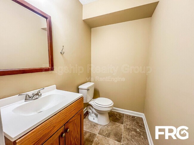 206 Lindbeth Dr