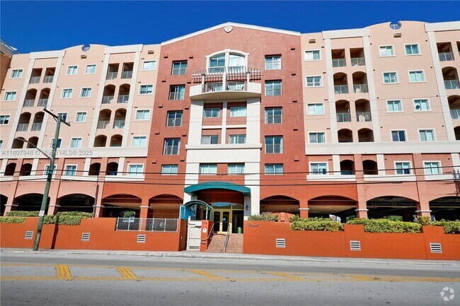 Building Photo - 2280 SW 32nd Ave Unit 605 Rental