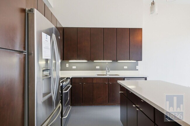 Photo - 507 Sabine St Unidad 703