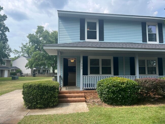 Photo - 301 W Clifton Ave House