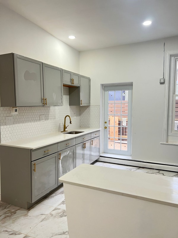 Building Photo - 644 South St Rental