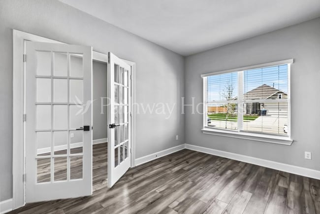 Photo - 1033 Sleepy Owl Ln