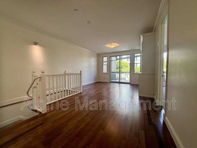 Photo - 3316 California St Unit Main