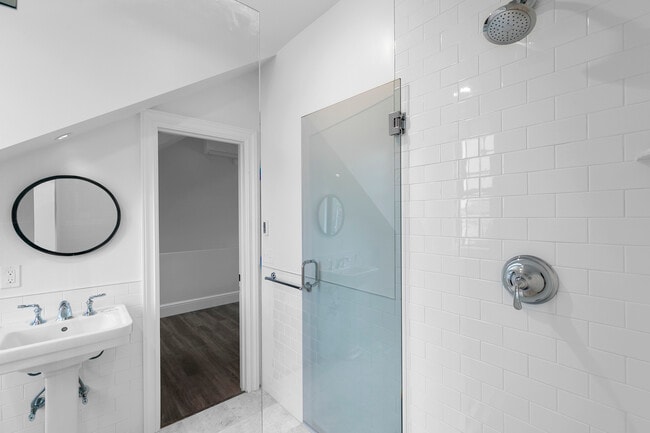 96 EA Deluxe Bathroom - Norwalk Green Living Properties