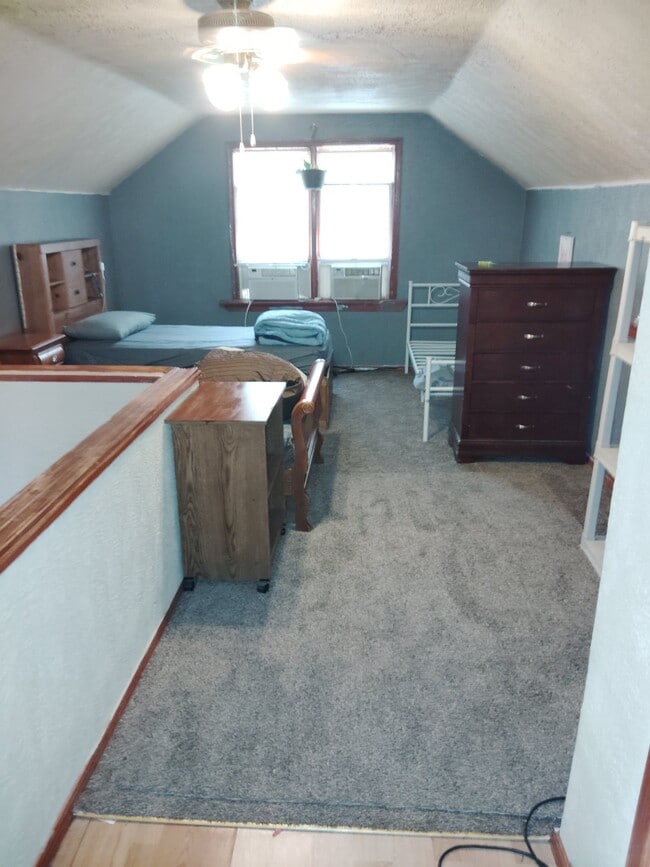 Building Photo - 20011 Avon Ave