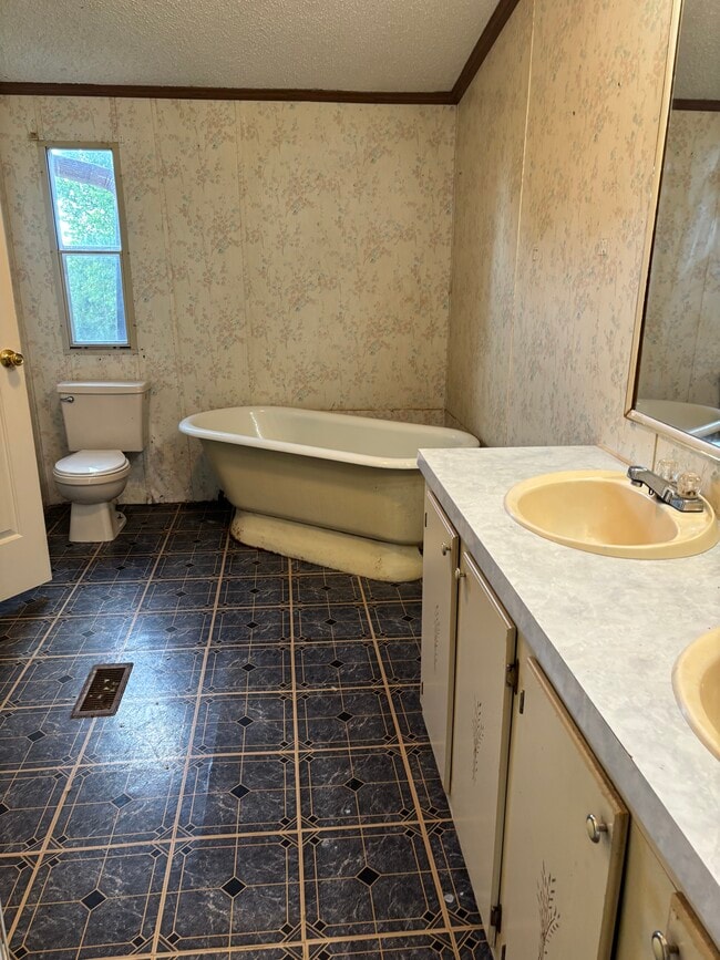 Photo - 3700 Kersey Rd