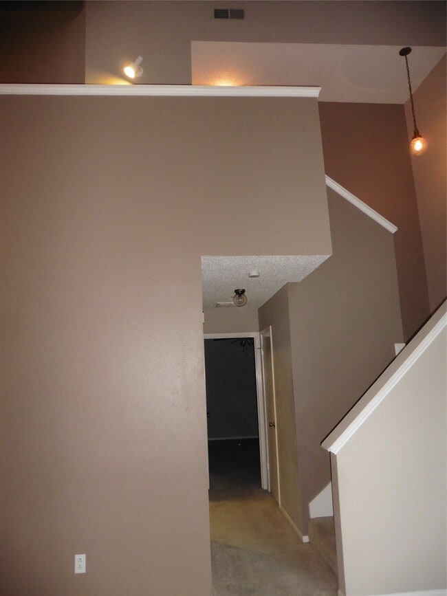 Photo - 3607 Duncaster Dr