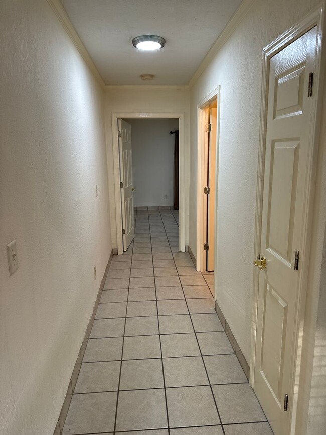 Photo - 100 Kittrell St Unit Apt C