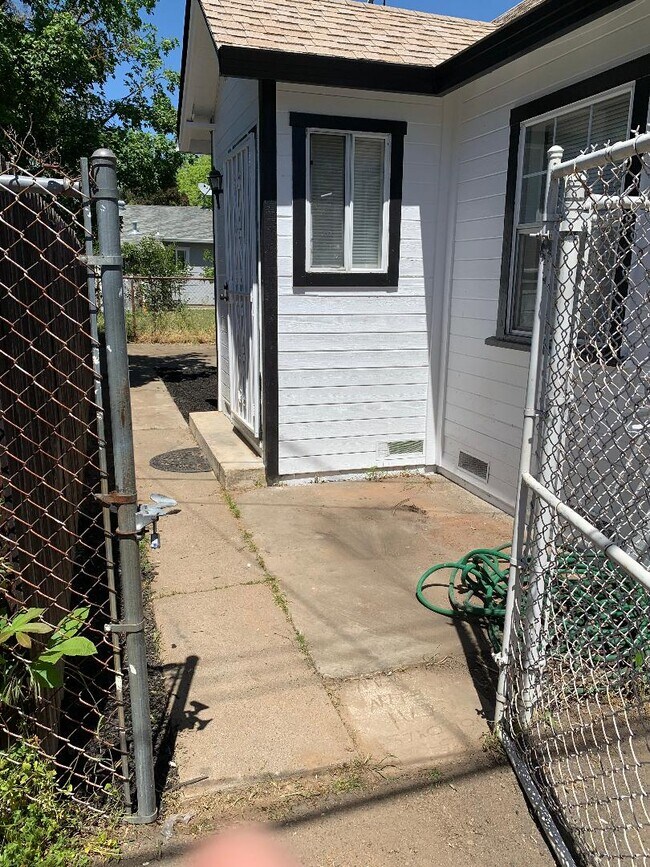 Photo - 4913 36th St House