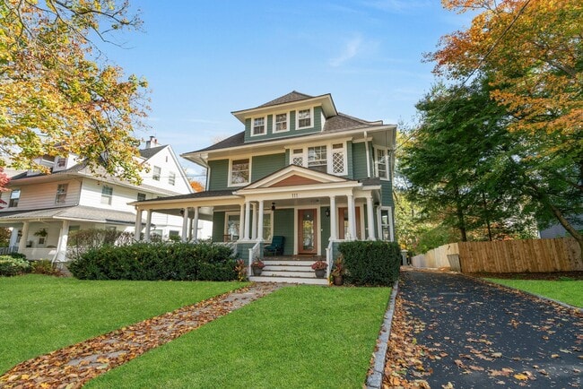 Building Photo - 111 Park St Unit 2