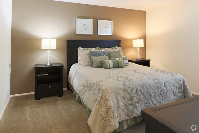 Bedroom - The Crest at Princeton Meadows
