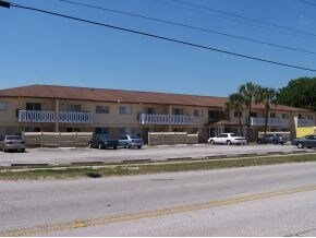 Heritage Apartments - Oakcrest Pointe Apartments