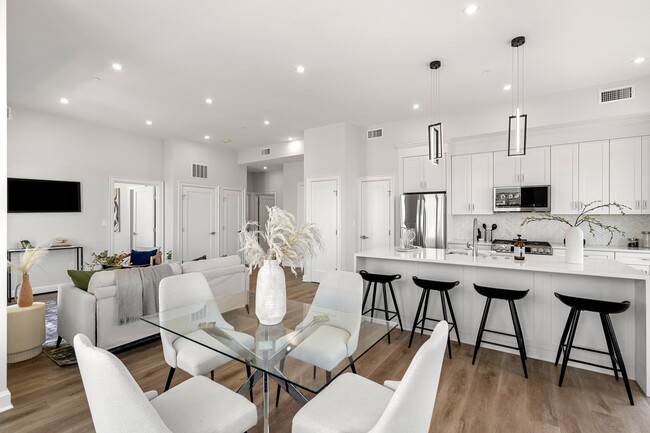 Photo - 523 2nd St Unit 301