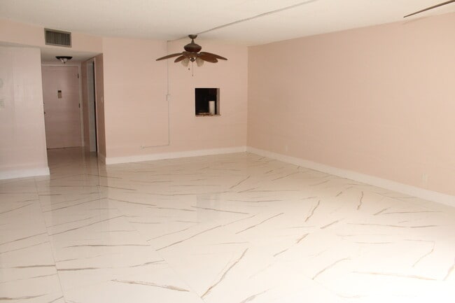 Photo - 4821 NW 22nd Ct Unit 100